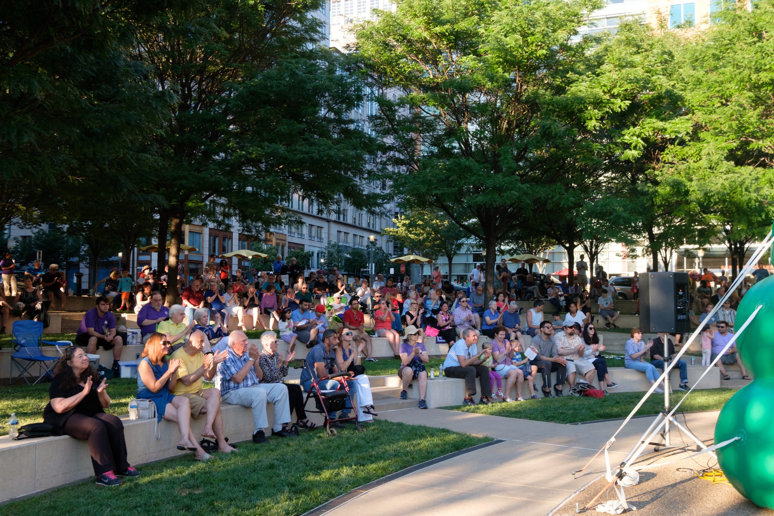 Sunday Art in the Park NEW